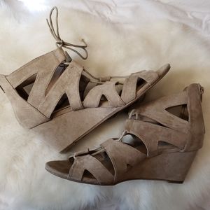 Torrid 10w lace up suede wedge